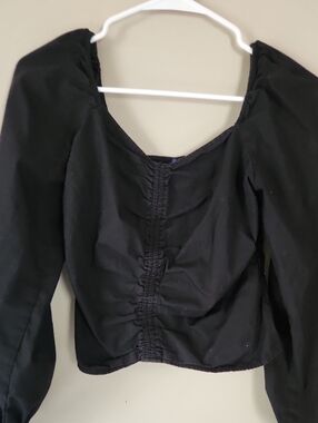Women’s Black Ruched Long Sleeve Top